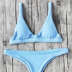 New without tags! NEVER WORN 2-piece!